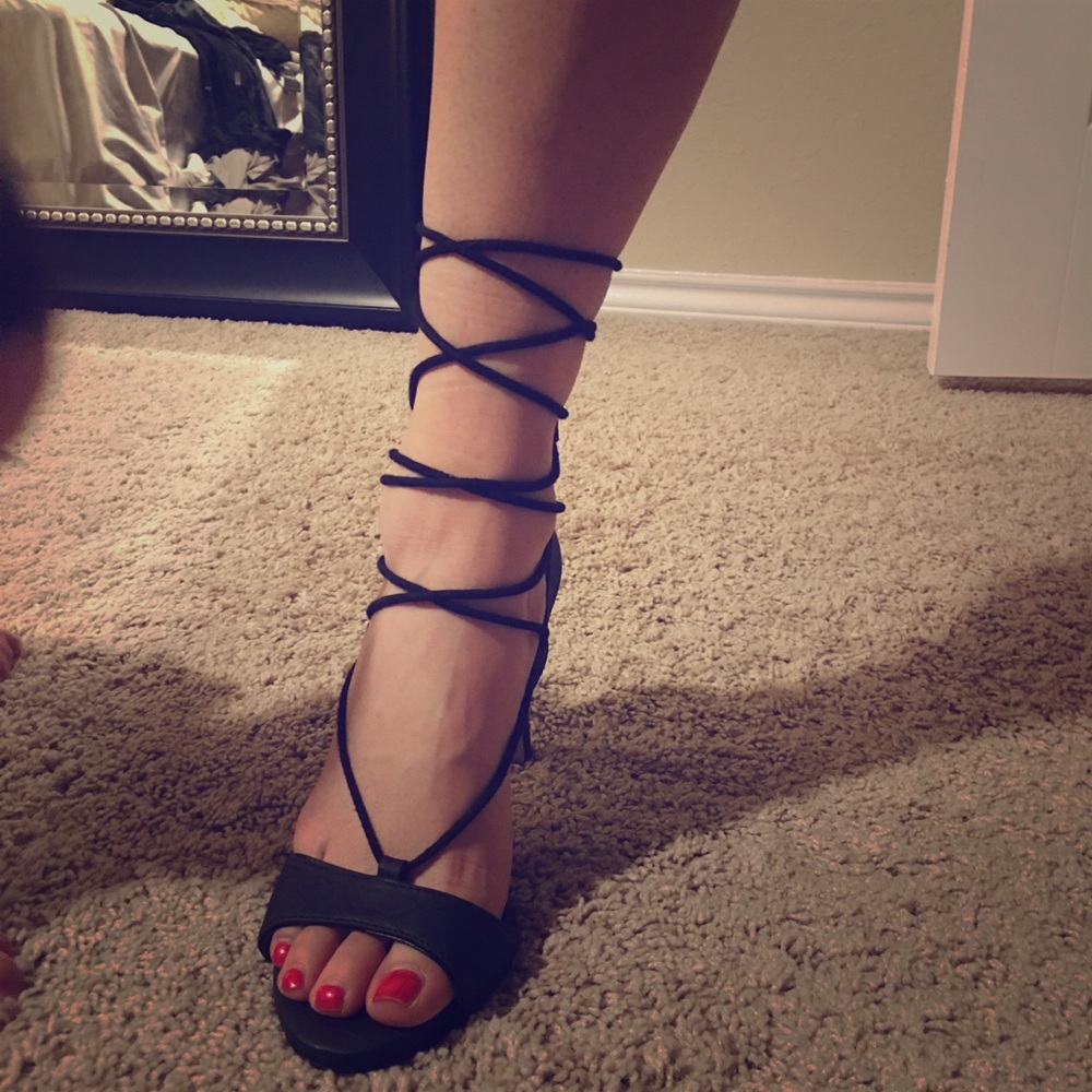 Black sprappy lace up heels